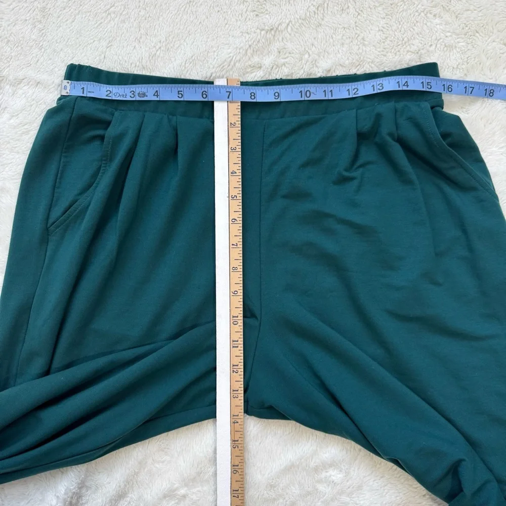 Garnet Hill Wide Leg Crop Pants‎ Women’s Medium Green Minimalist Casual Holiday - Picture 8 of 9